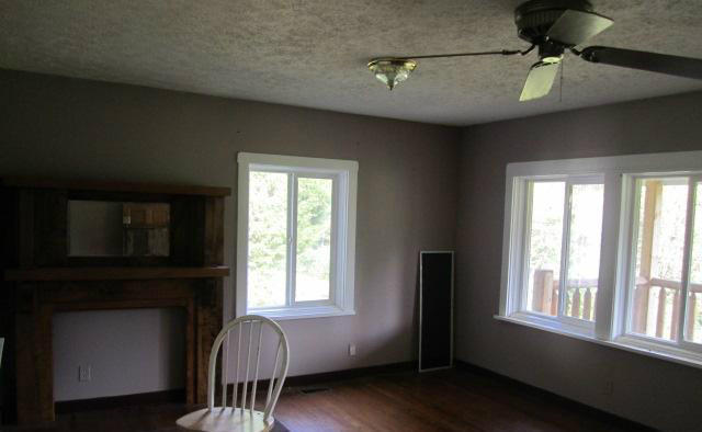 9604 Depot Street Heiskell, TN 37754 - Photo 2 of 5 4