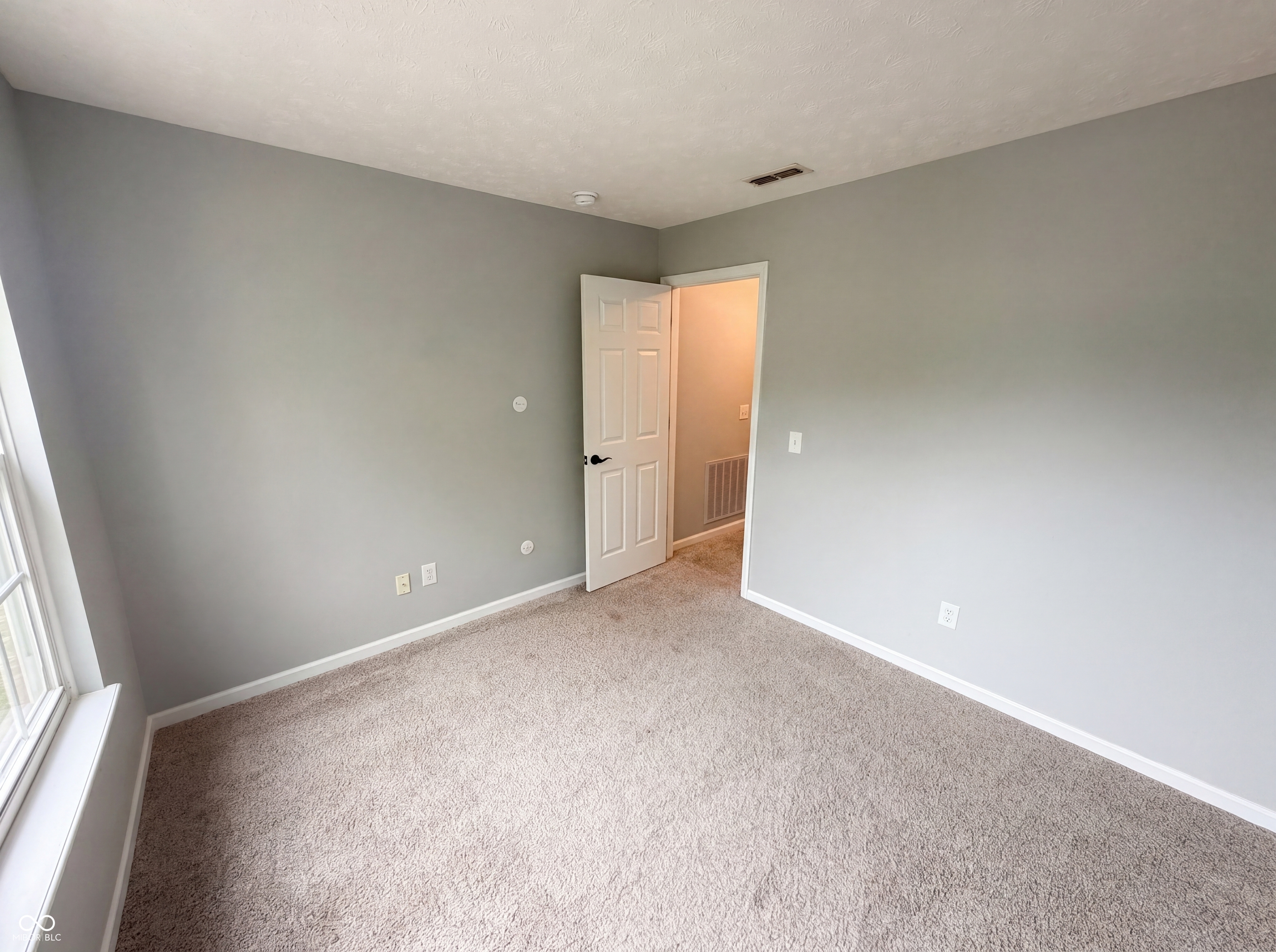 11871 Gatwick View Drive Fishers, IN 46037 - Photo 13 of 34