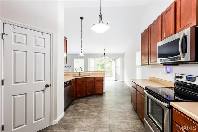 $469,000 | 614 Palisades View Drive, Eureka, MO 63025