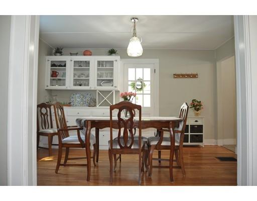 126 Maple Street Middleton, MA 01949 - Photo 8 of 24 Gallery Image 8