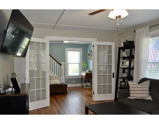 126 Maple Street Middleton, MA 01949 - Photo 10 of 24 Gallery Image 10