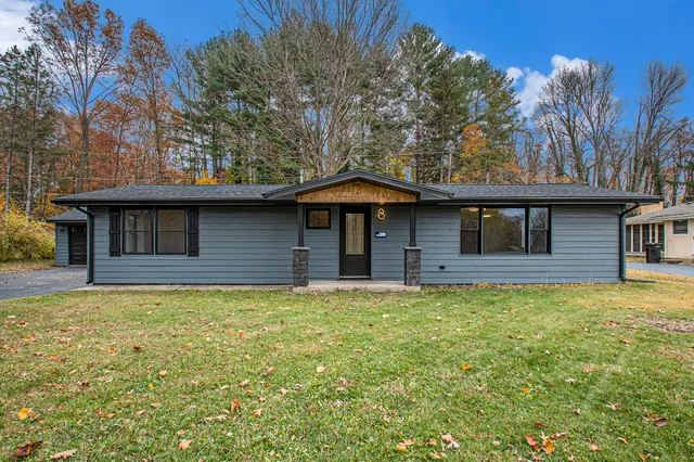 $249,000 | 6165 North Shore Drive, Coloma, MI 49038