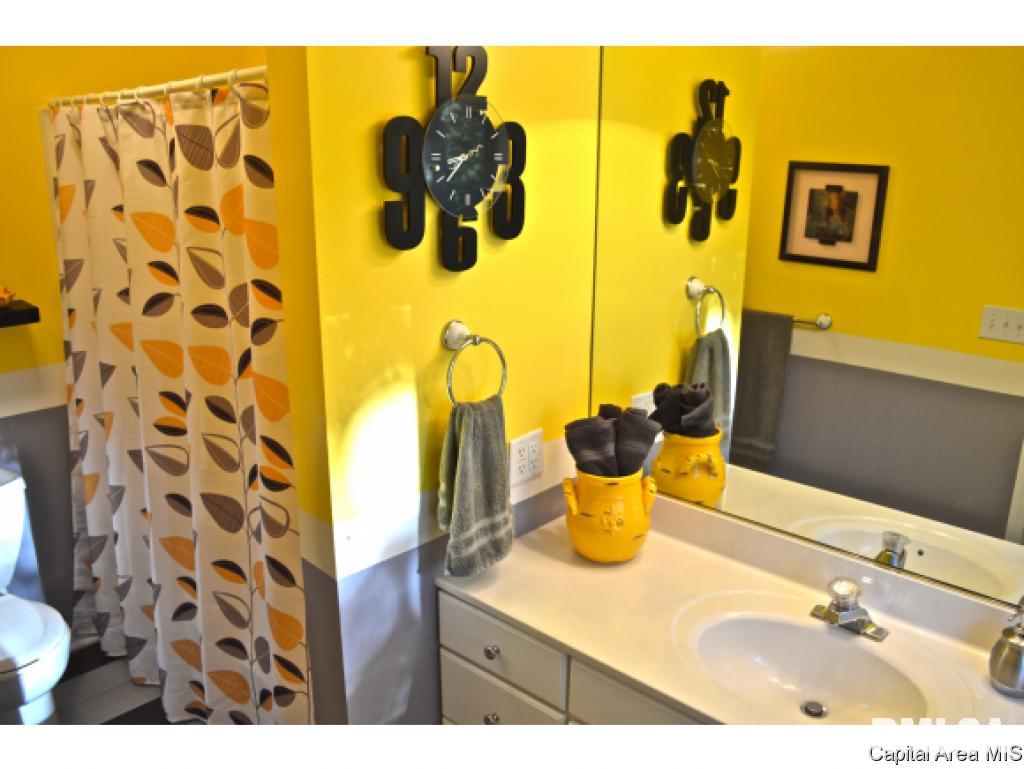 21 Forest Ridge Springfield, IL 62712 - Photo 24 of 36 Gallery Image 24