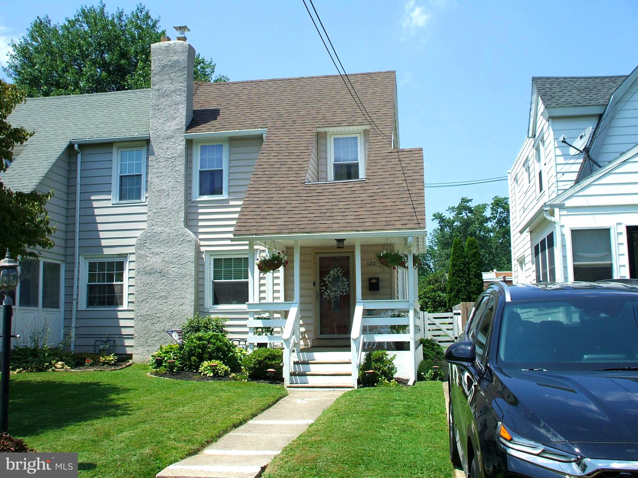 120 Summit Road Media, PA 19063 - Photo 2 of 27 Front Yard