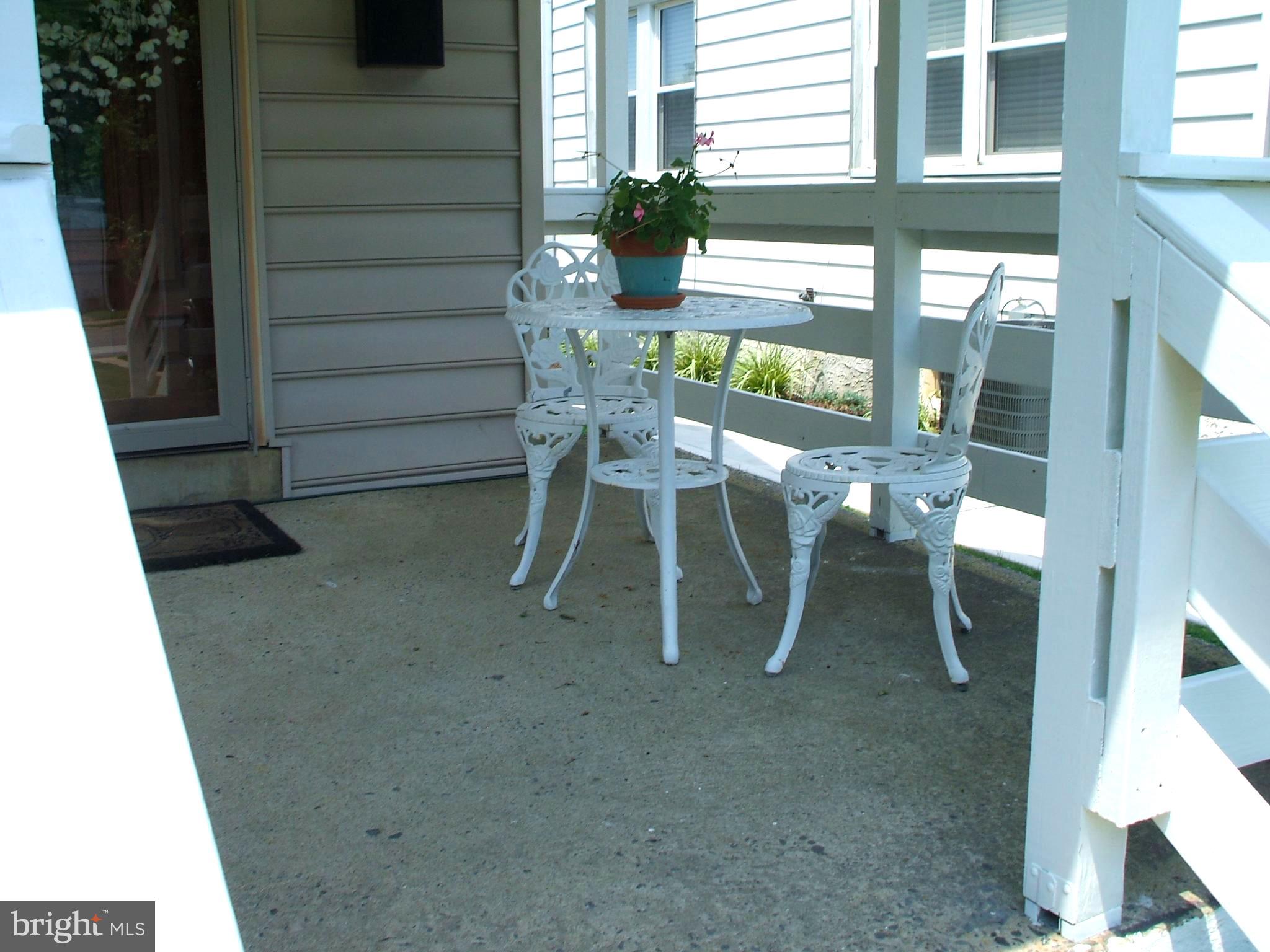120 Summit Road Media, PA 19063 - Photo 3 of 27 Covered Front Patio