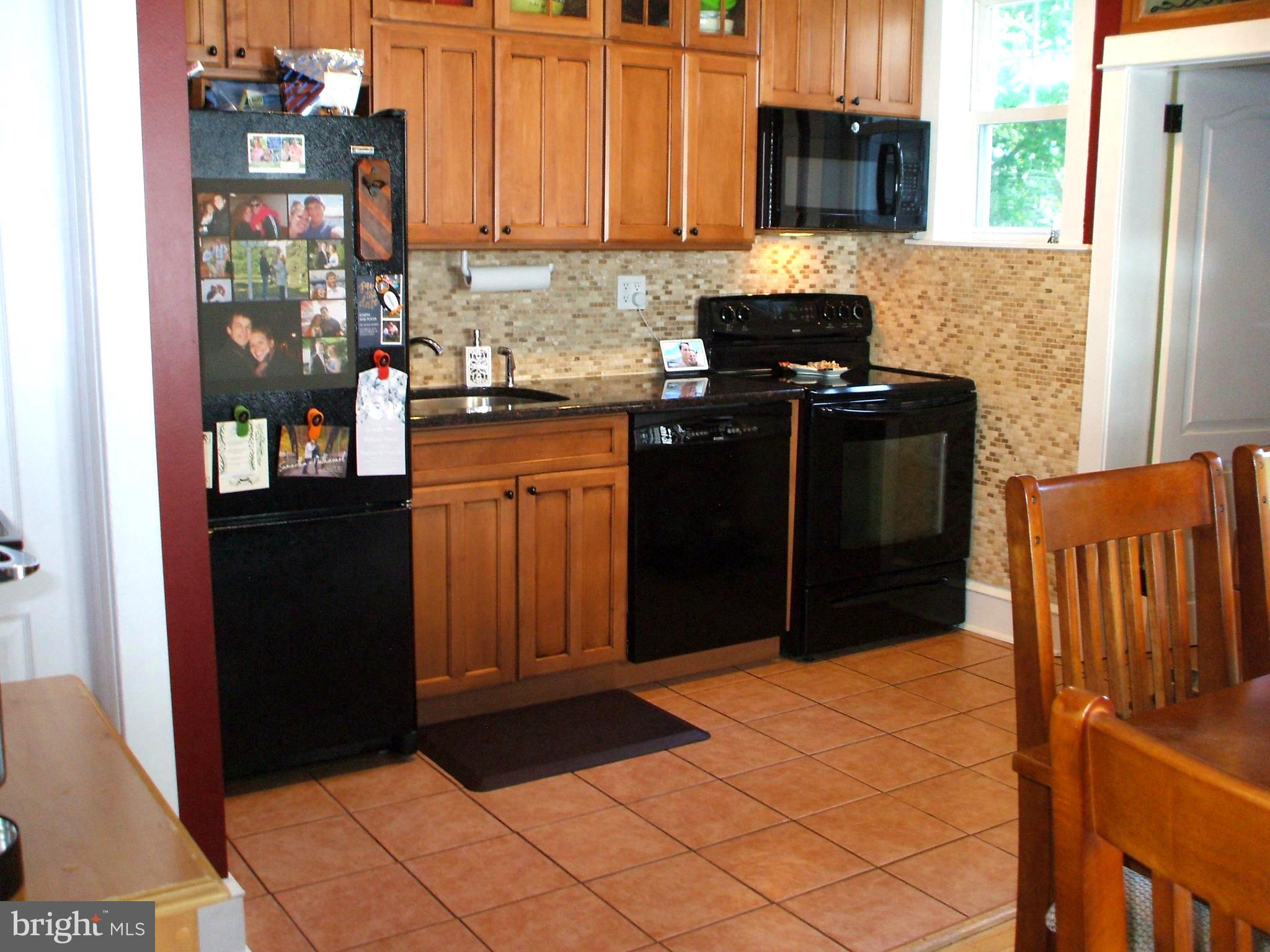 120 Summit Road Media, PA 19063 - Photo 4 of 27 Remodeled Kitchen