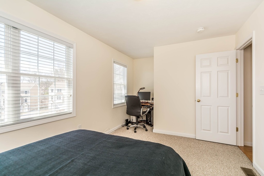 41 Boston Road, Unit 124 Billerica, MA 01862 - Photo 13 of 18 a workspace with a window