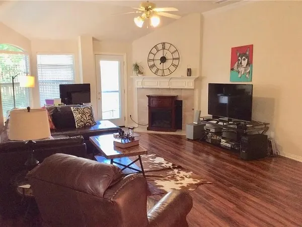 $2,700 | 18731 Gibbons Drive, Dallas, TX 75287