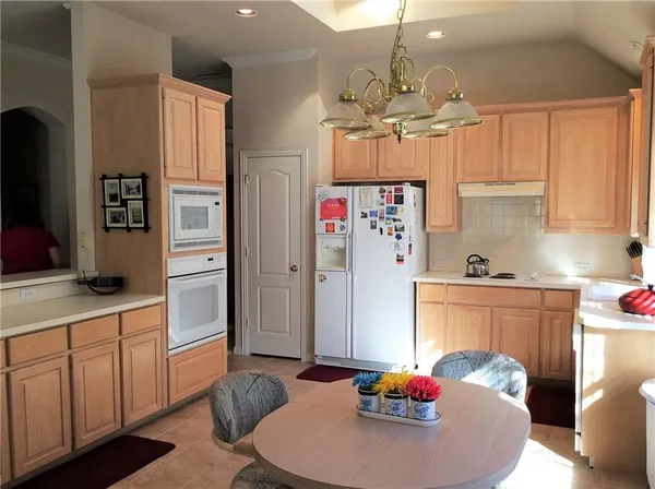 $2,700 | 18731 Gibbons Drive, Dallas, TX 75287