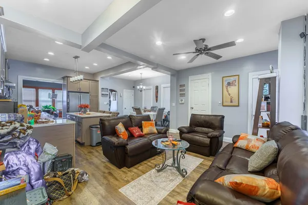 $325,000 | 6929 South Oakley Avenue, Chicago, IL 60636