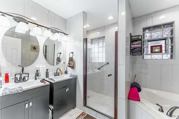 $325,000 | 6929 South Oakley Avenue, Chicago, IL 60636