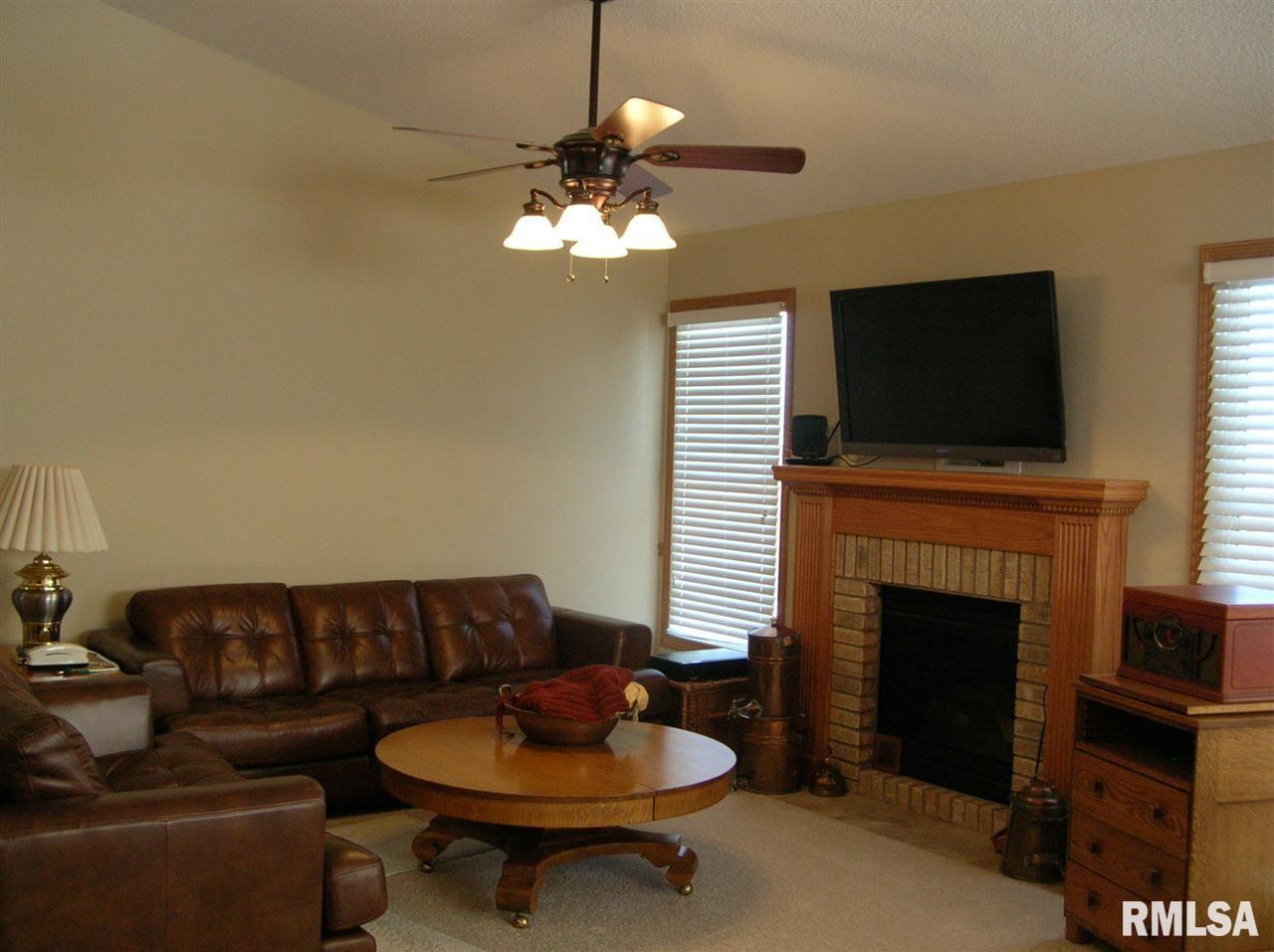 421 Kevin Road Blue Grass, IA 52726 - Photo 7 of 23 Gallery Image 7