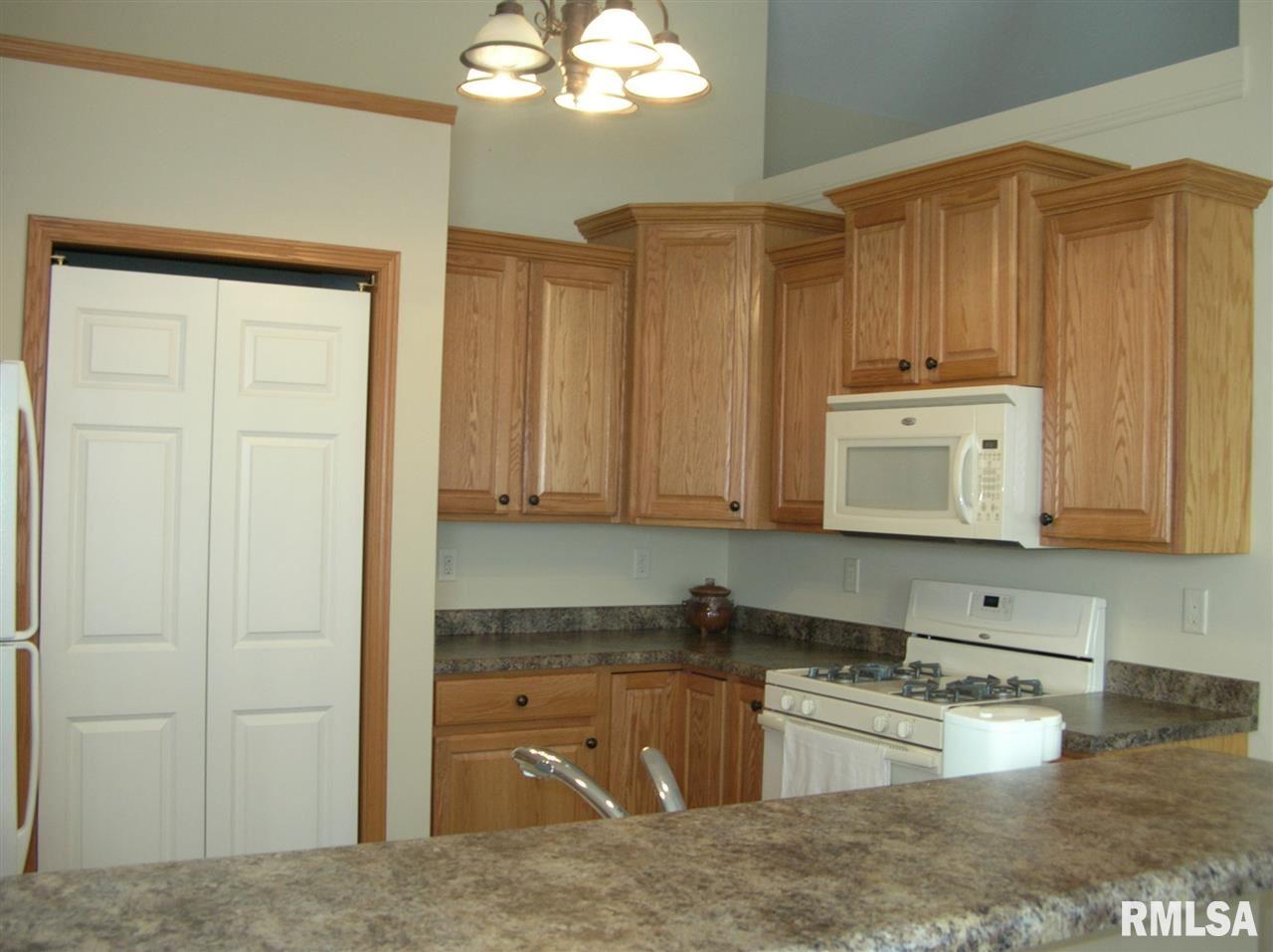 421 Kevin Road Blue Grass, IA 52726 - Photo 8 of 23 Gallery Image 8