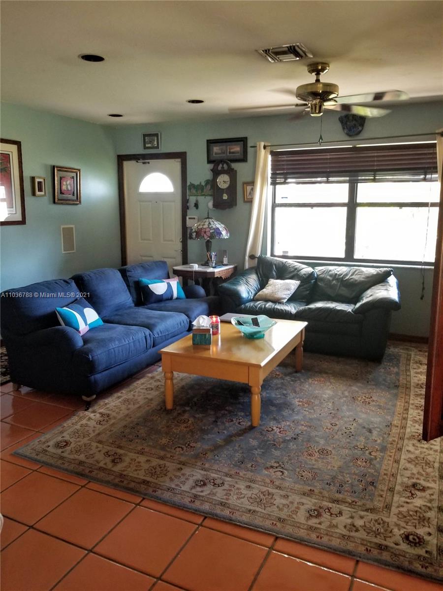 1663 Roberts Road Homestead, FL 33030 - Photo 3 of 27