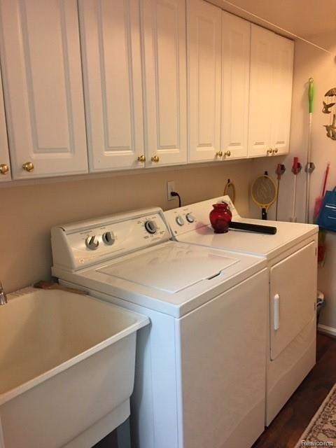 5351 Brookemonte Circle Rochester, MI 48306 - Photo 12 of 18