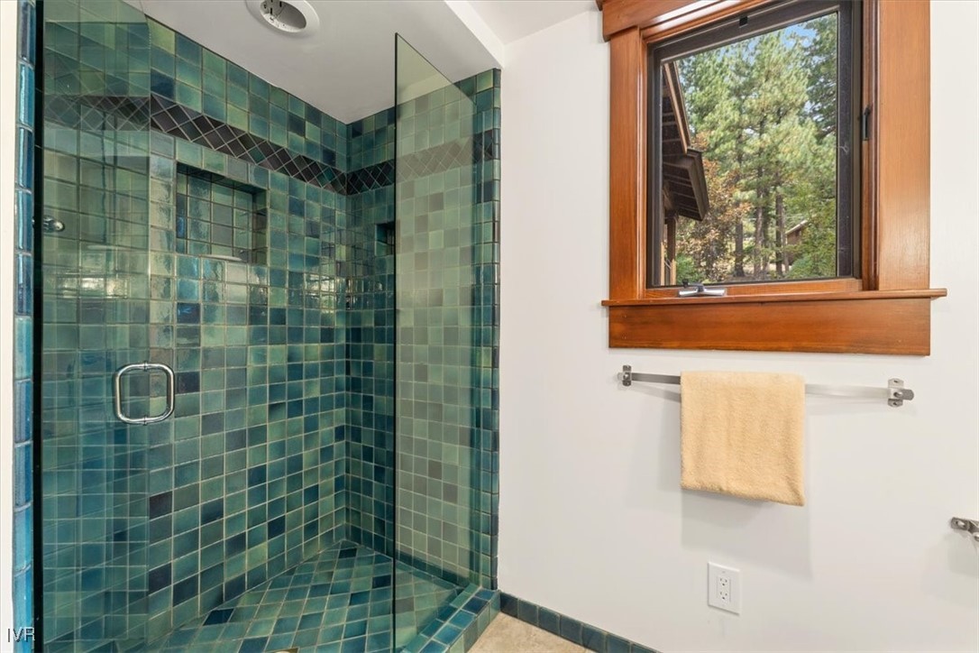 371 Mountain Lake Court Incline Village, NV 89451 - Photo 18 of 50 Guest Bath