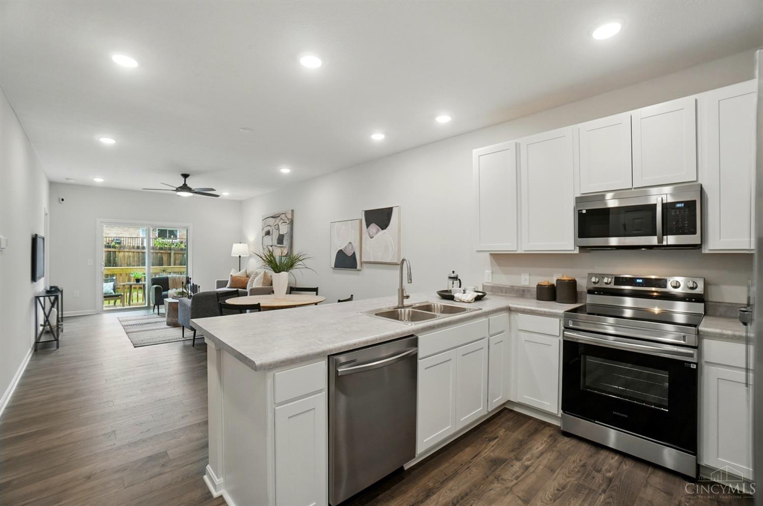 2450 Houston Road, Unit 19 Cincinnati, OH 45231 - Photo 3 of 20 Gallery Image 3