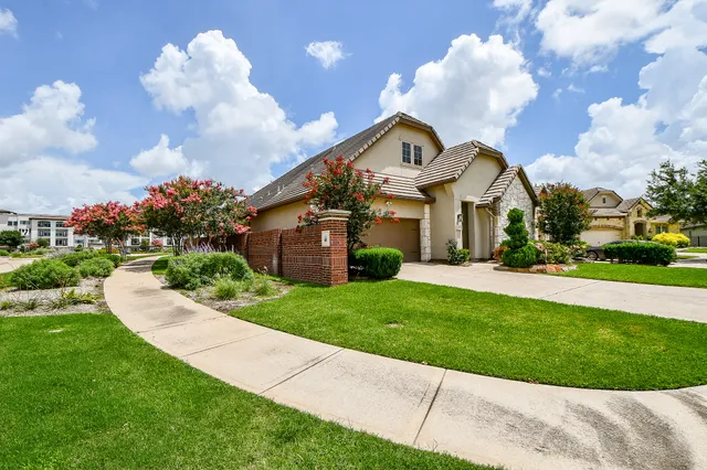 $598,888 | 4827 Bellwood Springs Lane, Sugar Land, TX 77479