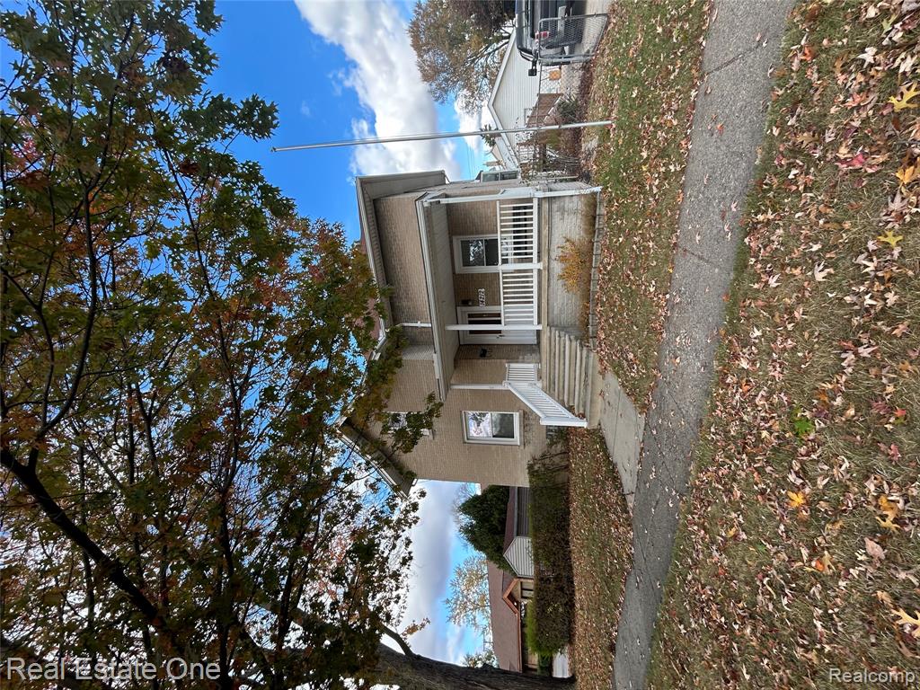 14212 Northline Road Southgate, MI 48195 - Photo 3 of 24