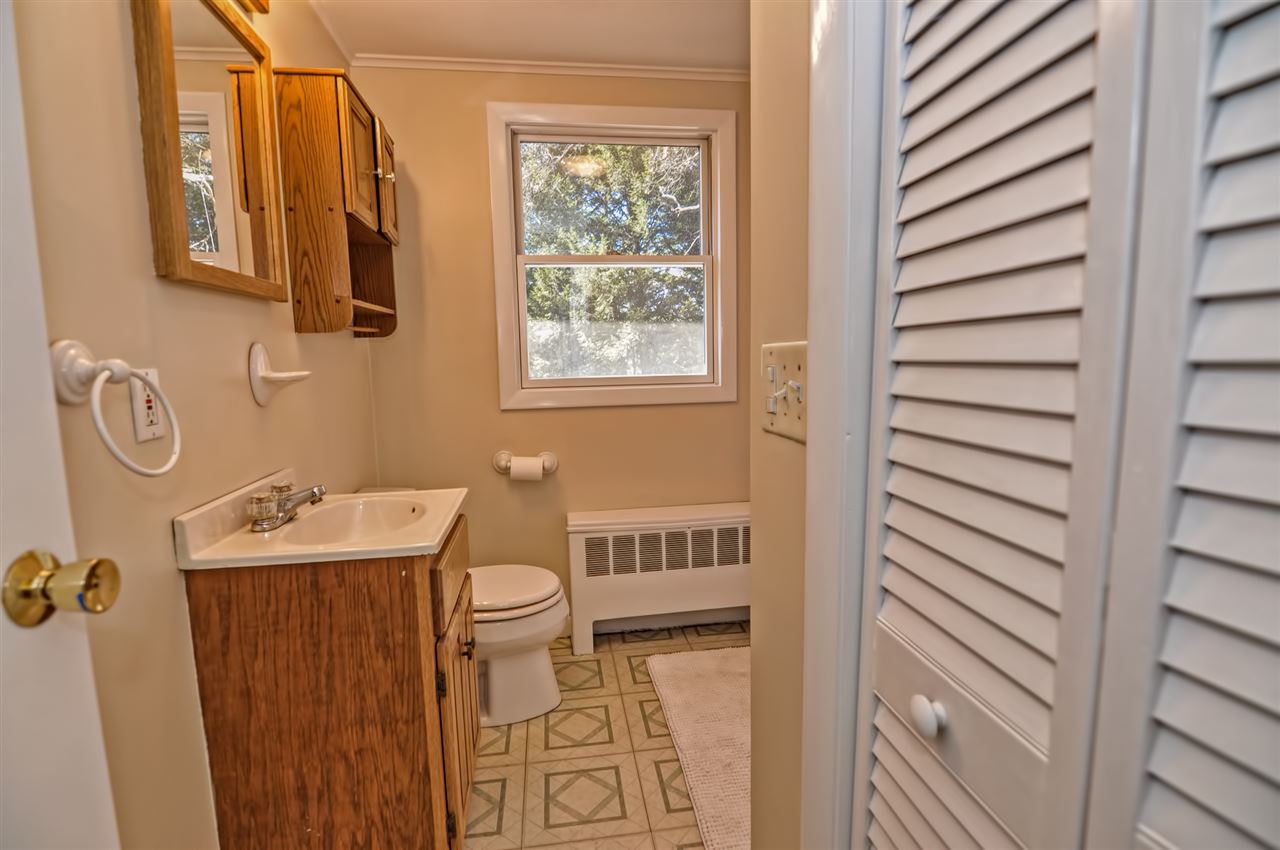 11 Currier Road Merrimack, NH 03054 - Photo 13 of 30