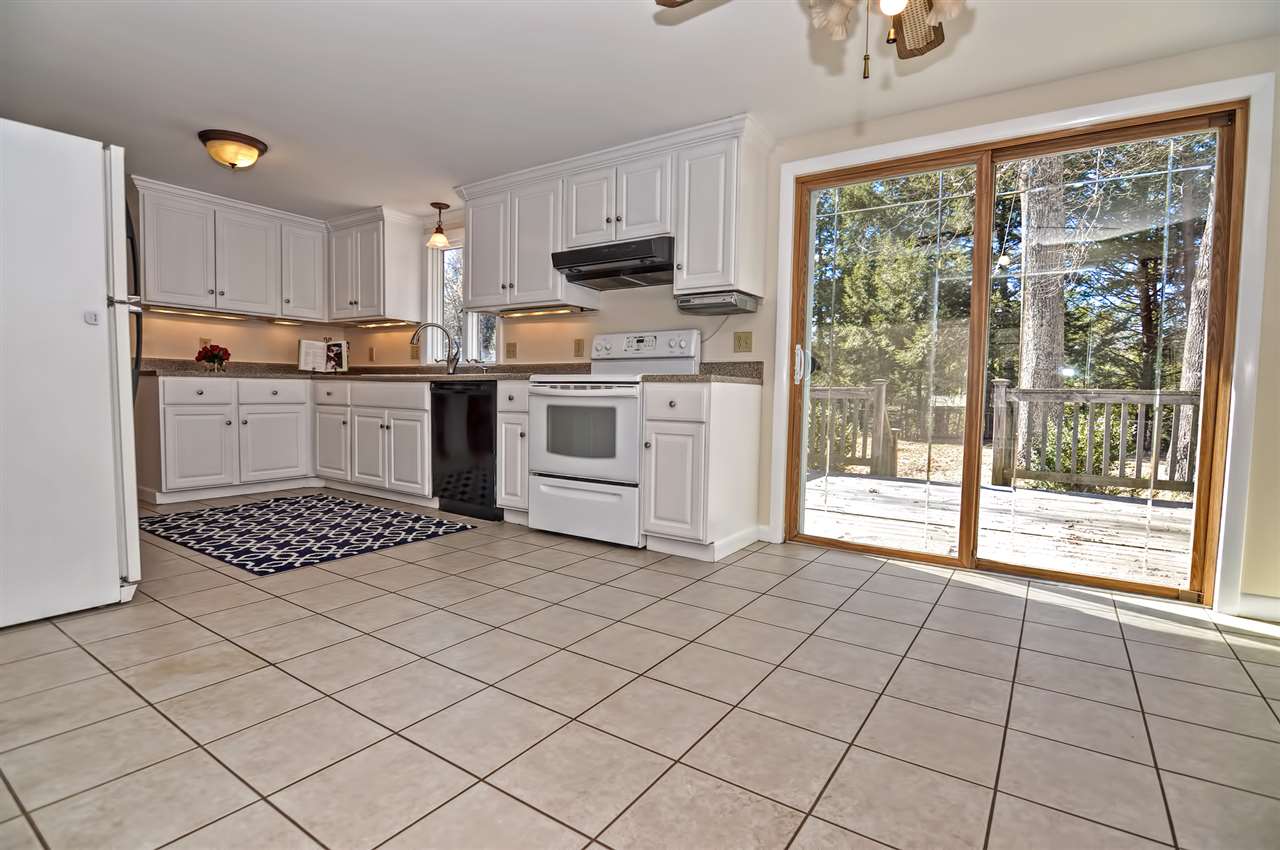 11 Currier Road Merrimack, NH 03054 - Photo 6 of 30