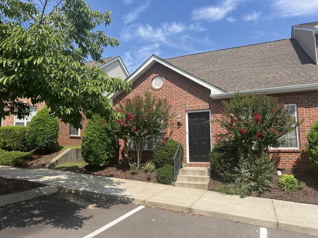 $1,950 | 1101 Downs Boulevard, Unit K101, Franklin, TN 37064