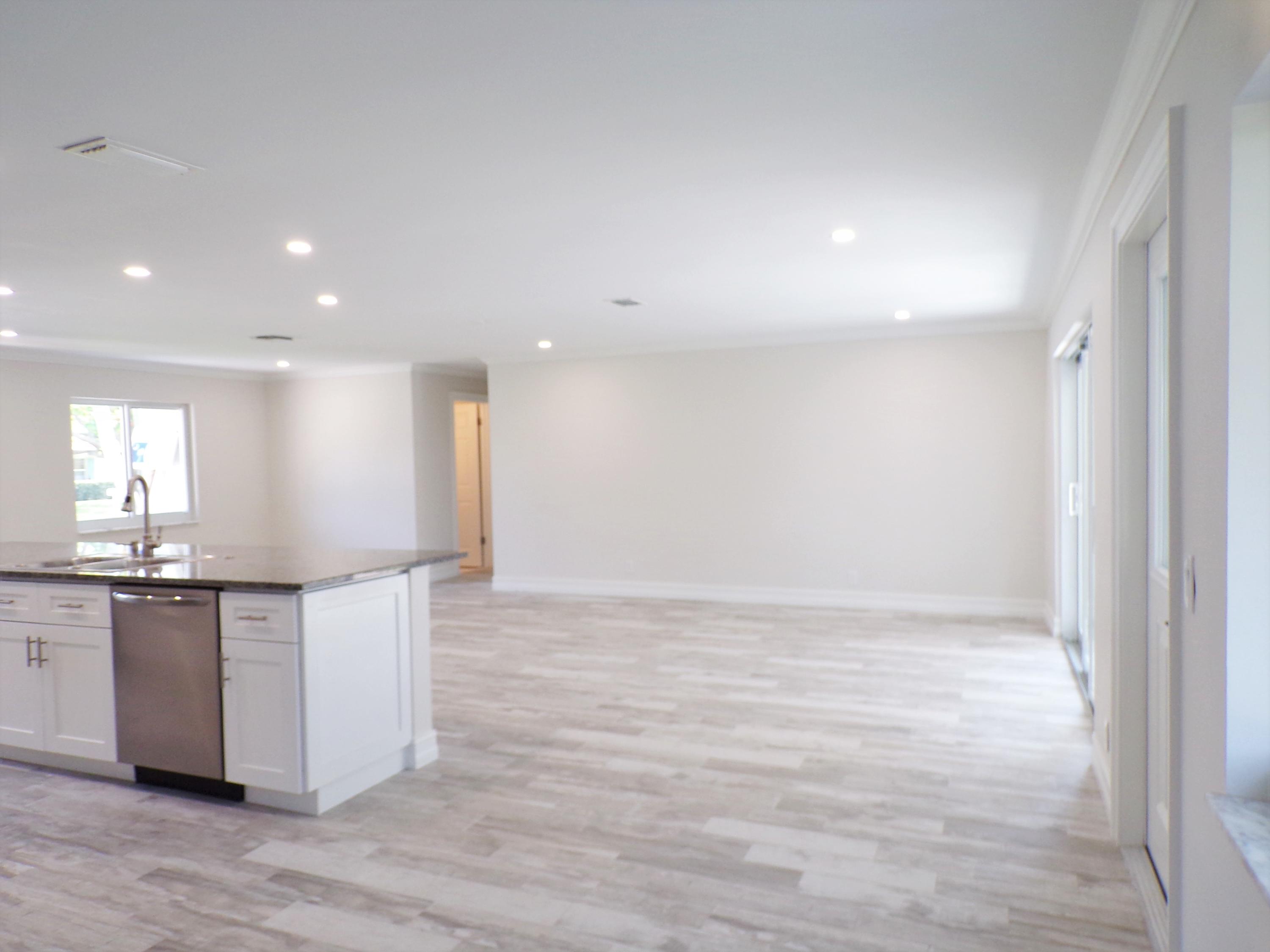 565 Dover Road Tequesta, FL 33469 - Photo 11 of 28 565 N Dover Rd, Tequesta, FL 33469