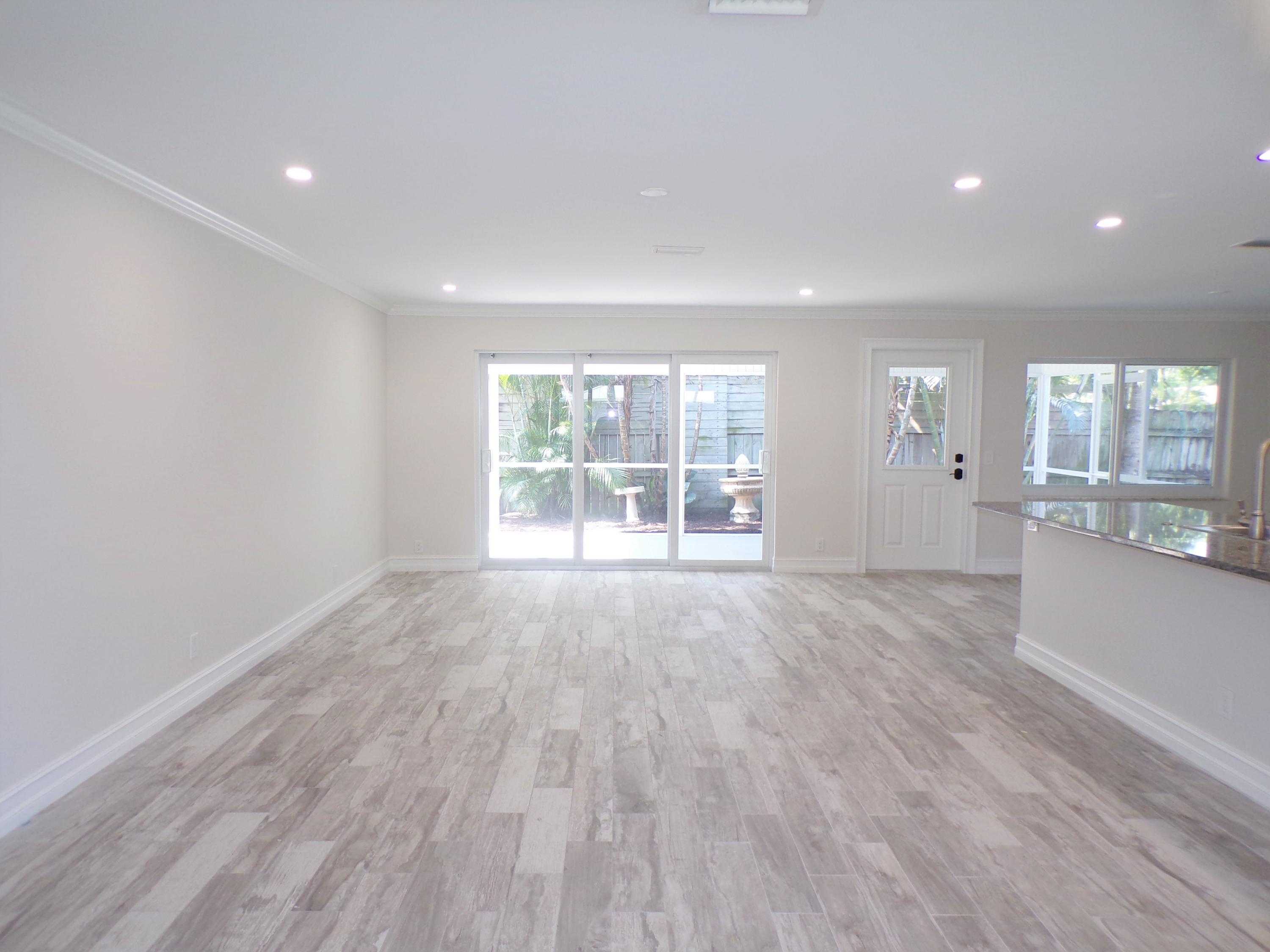 565 Dover Road Tequesta, FL 33469 - Photo 4 of 28 565 N Dover Rd, Tequesta, FL 33469
