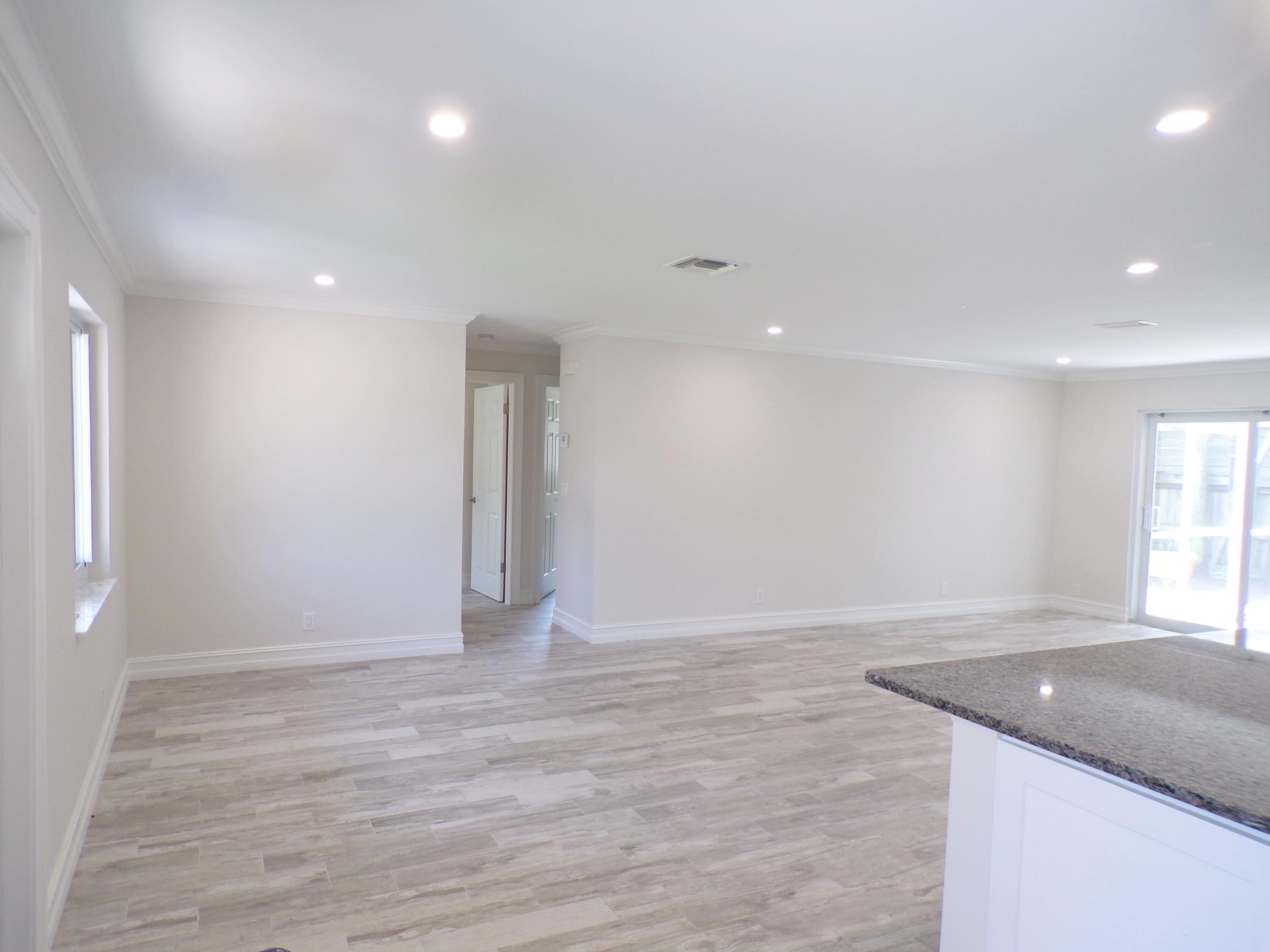 565 Dover Road Tequesta, FL 33469 - Photo 5 of 28 565 N Dover Rd, Tequesta, FL 33469