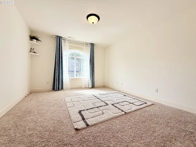 $1,180,000 | 13526 Southeast Ellen Drive, Clackamas, OR 97015