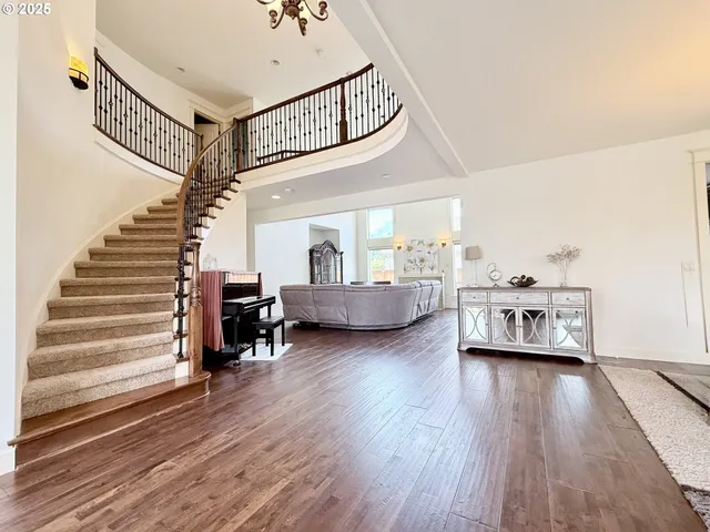 $1,180,000 | 13526 Southeast Ellen Drive, Clackamas, OR 97015