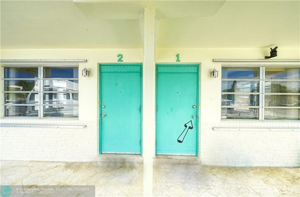 3220 Canal Drive Pompano Beach, FL 33062 - Photo 13 of 77