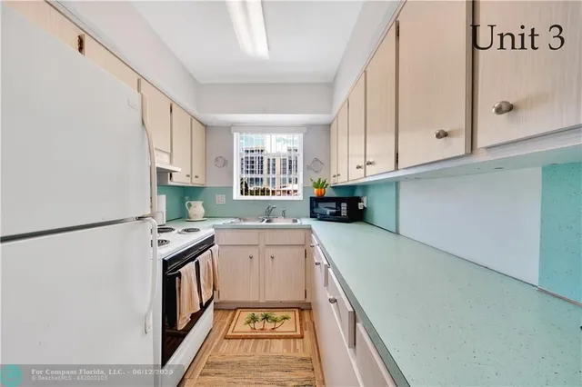 $1,999,000 | 3220 Canal Drive, Pompano Beach, FL 33062