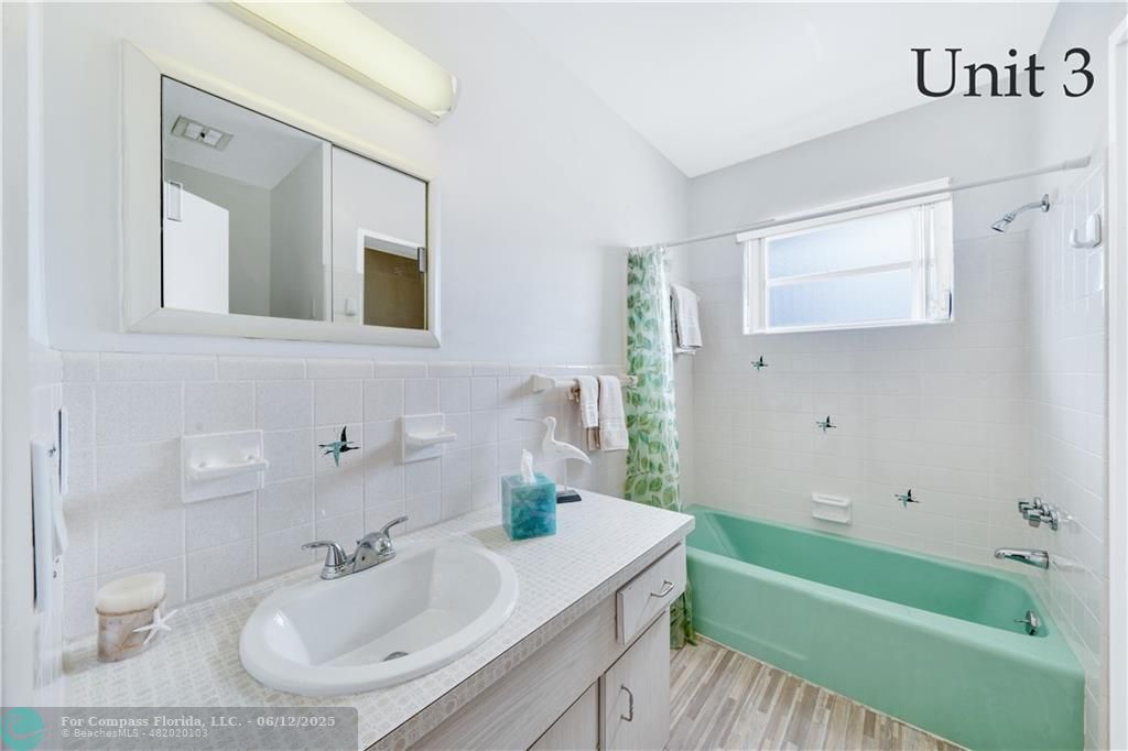 3220 Canal Drive Pompano Beach, FL 33062 - Photo 45 of 77