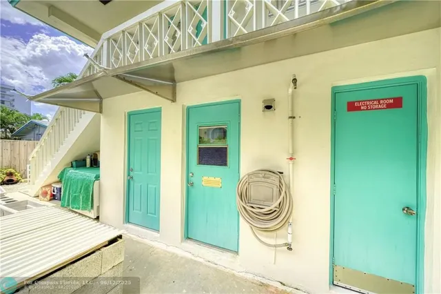 $1,999,000 | 3220 Canal Drive, Pompano Beach, FL 33062