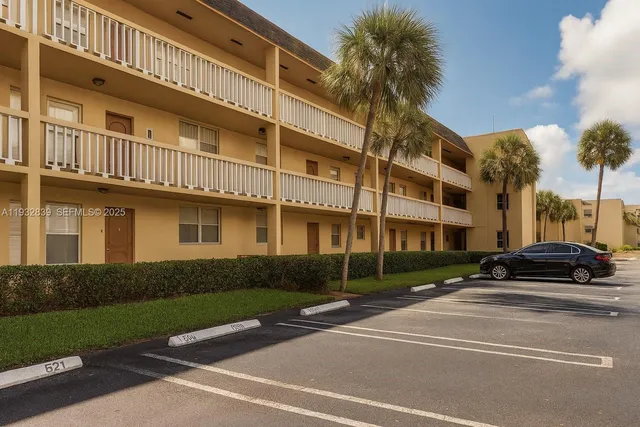 $190,000 | 6300 Northwest 62nd Street, Unit 101, Tamarac, FL 33319