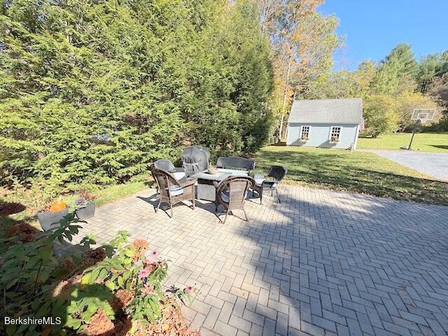 910 North Hoosac Road Williamstown, MA 01267 - Photo 2 of 25 Patio area