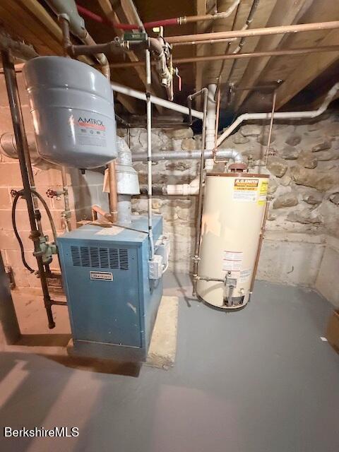 910 North Hoosac Road Williamstown, MA 01267 - Photo 24 of 25 Furnace_40 gal Water heater