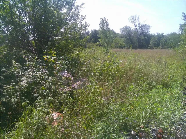 $180,000 | 2092 Eisenhower Road, Ottawa, KS 66067