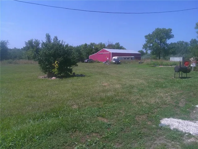 $180,000 | 2092 Eisenhower Road, Ottawa, KS 66067