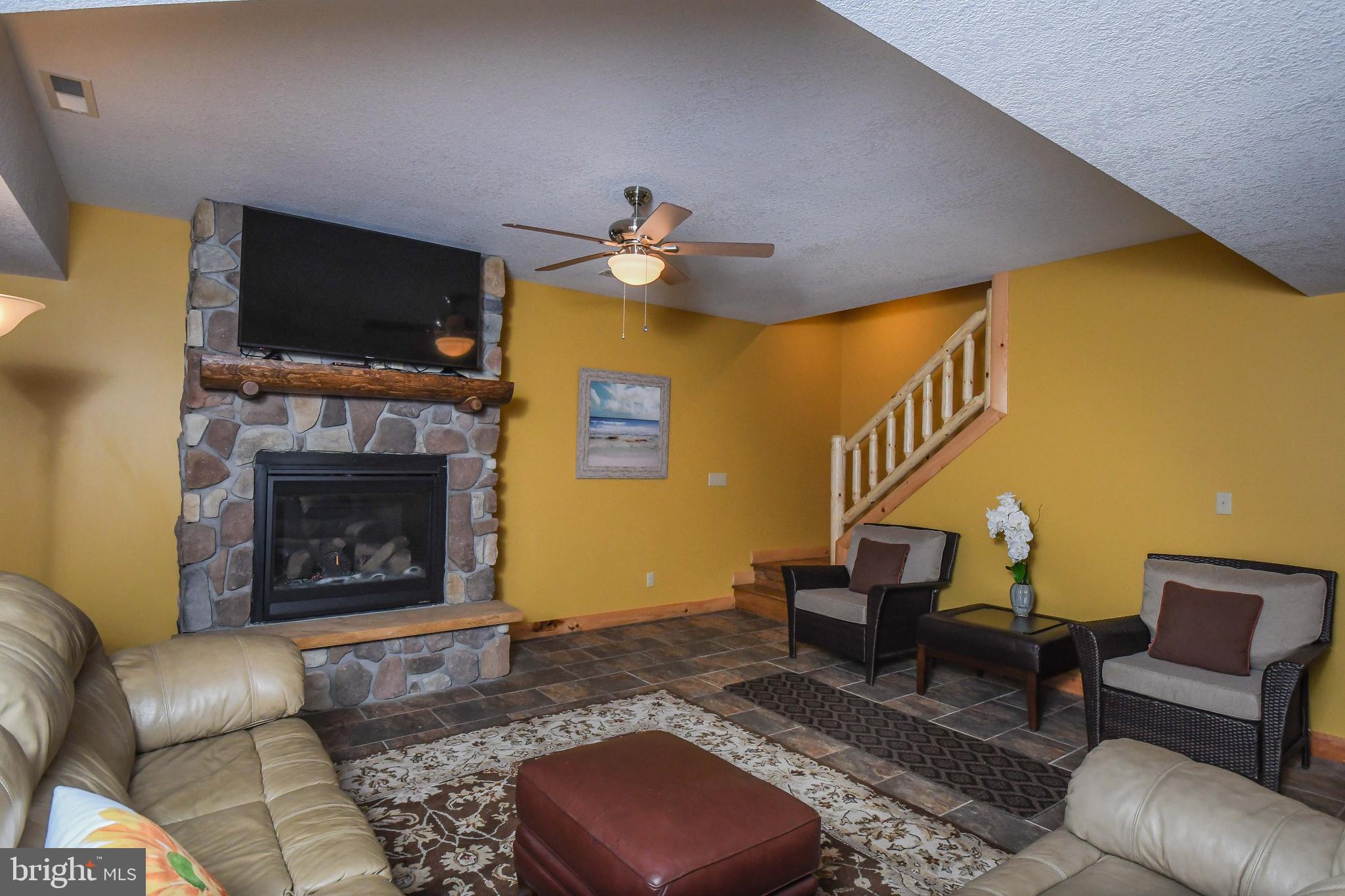 28 Sandstone Circle Oakland, MD 21550 - Photo 13 of 56