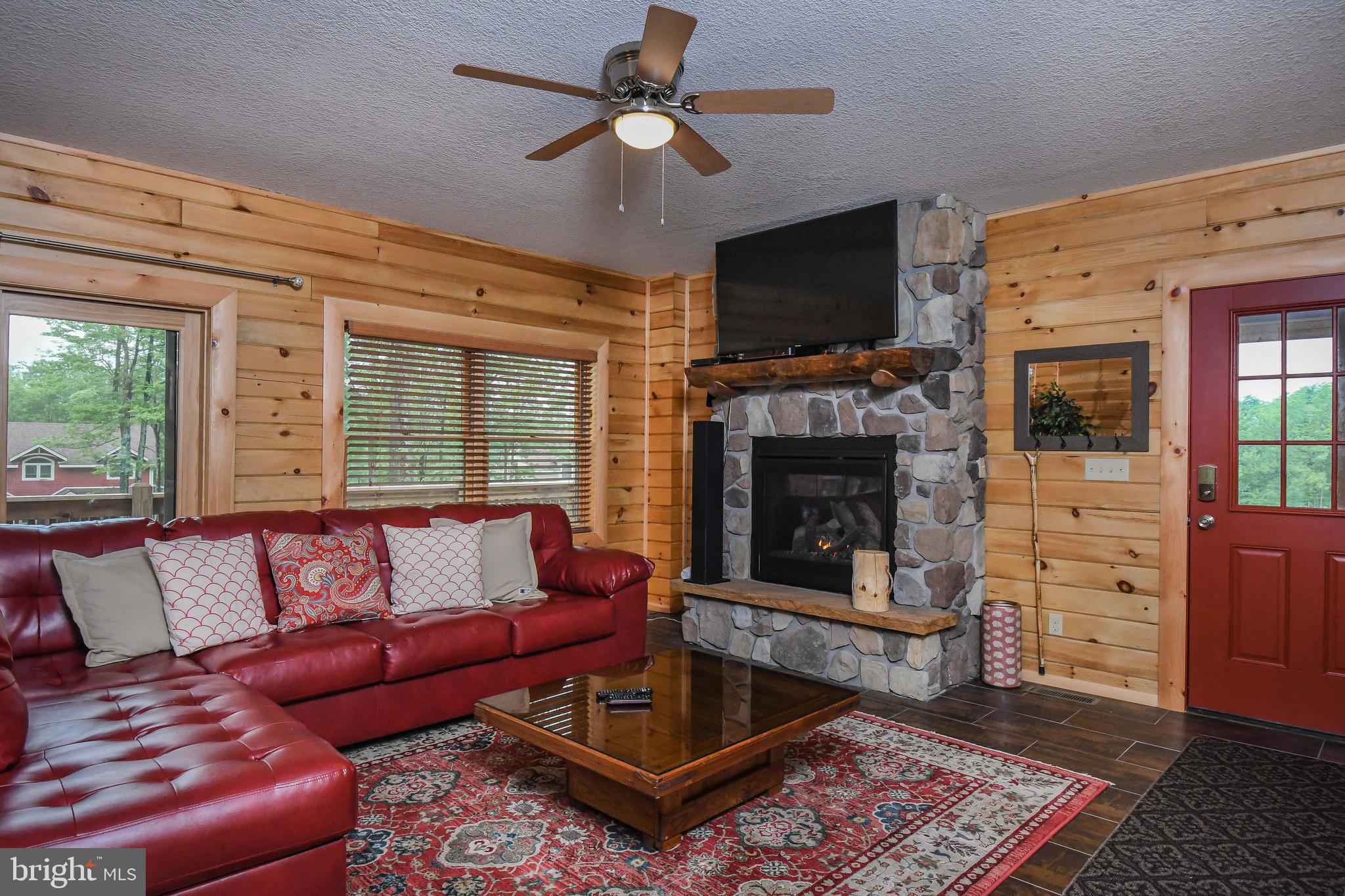 28 Sandstone Circle Oakland, MD 21550 - Photo 5 of 56