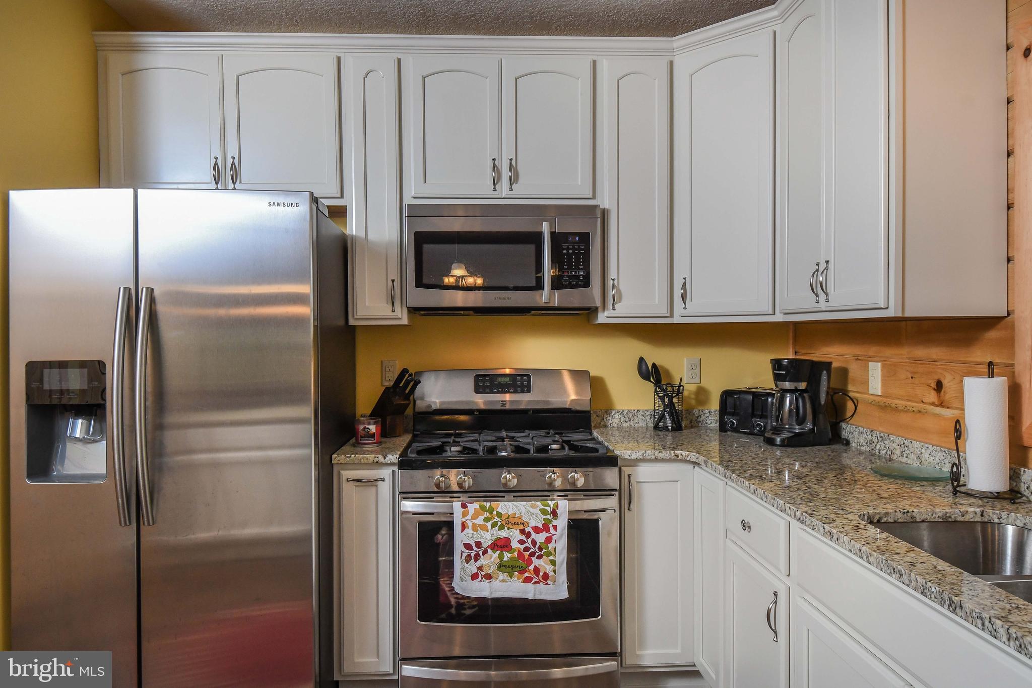 28 Sandstone Circle Oakland, MD 21550 - Photo 6 of 56