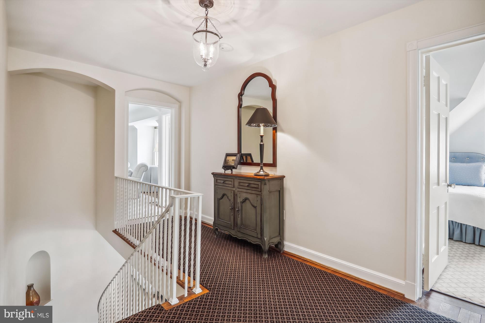 2900 Daniel Road Chevy Chase, MD 20815 - Photo 33 of 87 Upper Level Hall