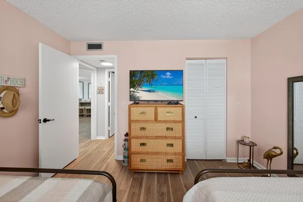 $5,000 | 9650 South Ocean Drive, Unit 302, Jensen Beach, FL 34957