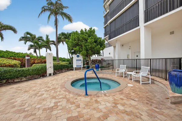 $5,000 | 9650 South Ocean Drive, Unit 302, Jensen Beach, FL 34957