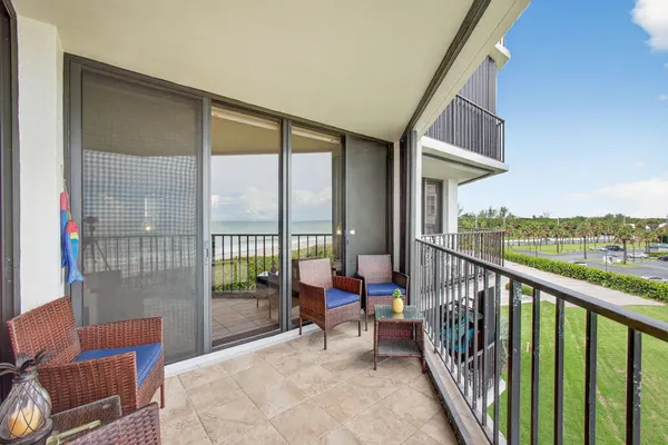 $5,000 | 9650 South Ocean Drive, Unit 302, Jensen Beach, FL 34957