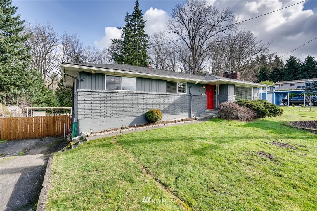 17810 98th Avenue South Renton, WA 98055 - Photo 28 of 28 a view of a house with backyard and sitting area