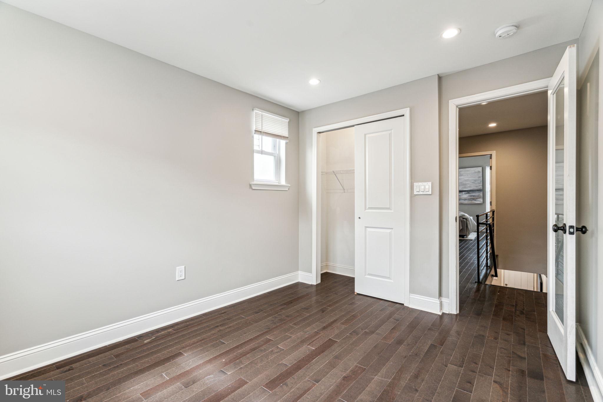 412 Tree Street Philadelphia, PA 19148 - Photo 37 of 43 Bedroom 2 (rear)