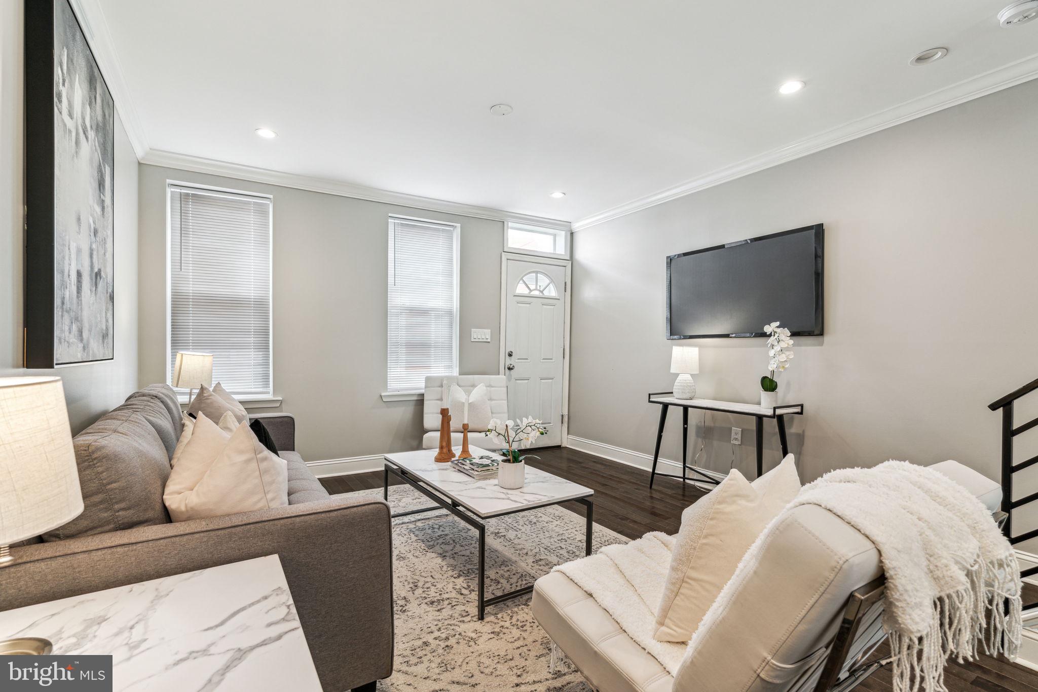 412 Tree Street Philadelphia, PA 19148 - Photo 4 of 43 Open first floor- living/dining
